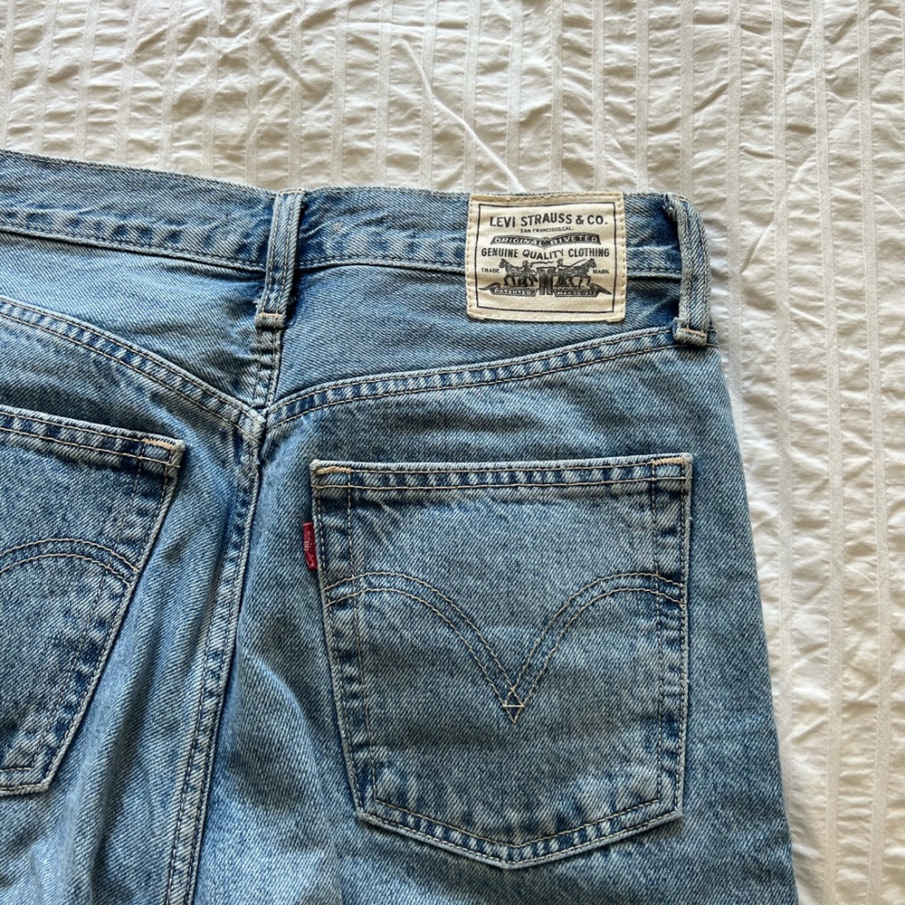 Levi’s Wellthread Rib Cage Jeans - Picture 3 of 4